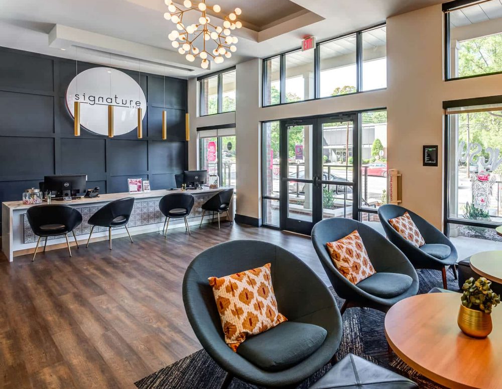 leasing office - signature 1505 luxury off campus apartments near north carolina state university ncsu in raleigh north carolina -1-